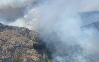 Retreat fire in-Rimrock-area, Yakima-County. (Credit: Inciweb)